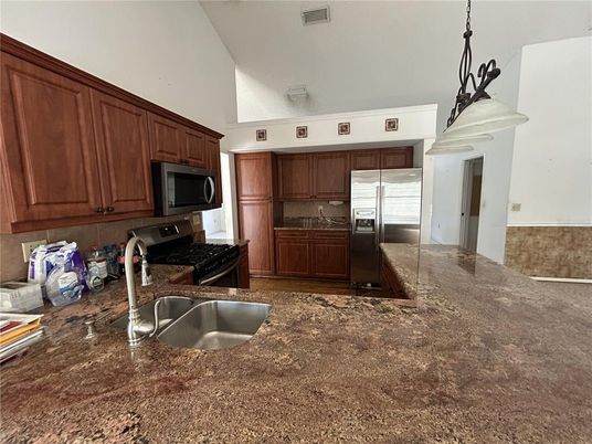 Interior, Kitchen, Pendant Lights, Stainless Steel Appliances