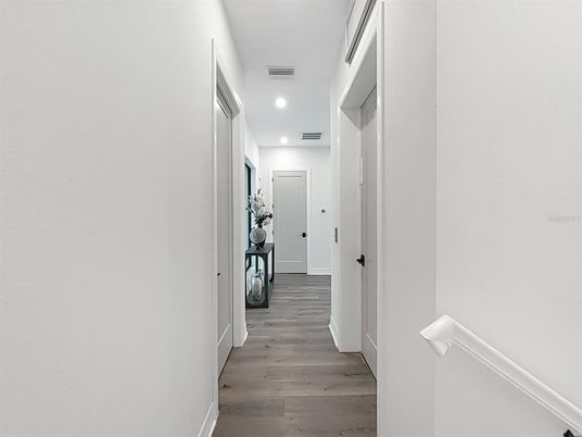 Interior, Recessed Lighting, Wood Texture Flooring