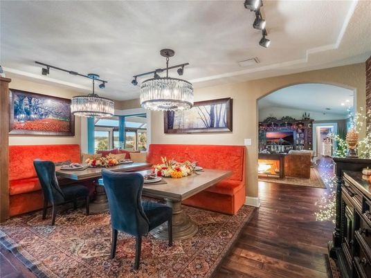 Chandelier, Dining room, Interior, Living room, Pendant Lights, Wood Texture Flooring