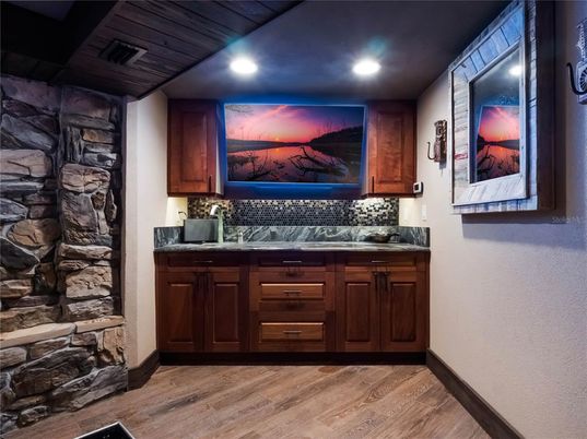 Interior, Recessed Lighting, Wood Texture Flooring