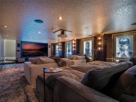 Interior, Living room, Projection Screen, Recessed Lighting, Theatre Room