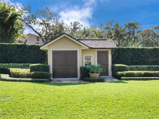 Backyard, Exterior, Facade, Ranch