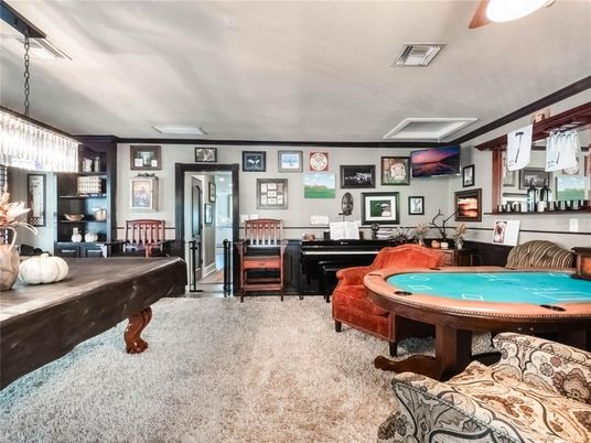 Billiard Table, Game Room, Interior