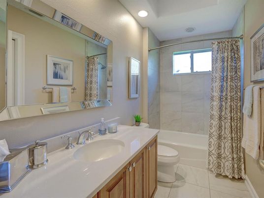 Bathroom, Interior, Recessed Lighting