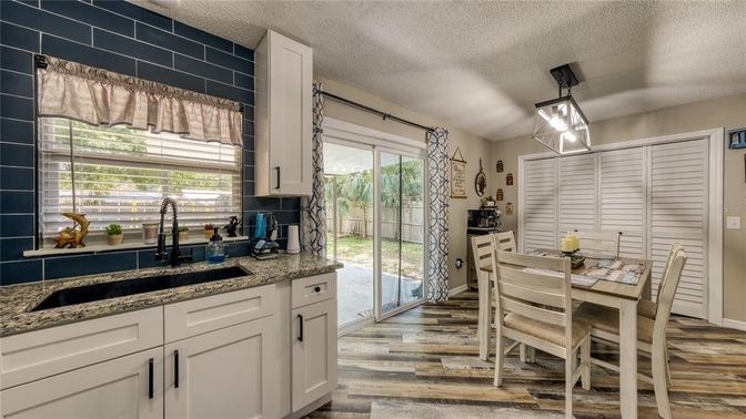 Dining room, Interior, Wood Texture Flooring