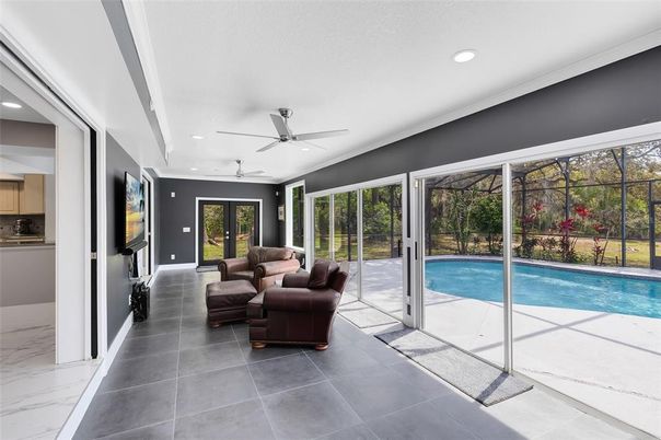 Interior, Living room, Recessed Lighting, Sun Room