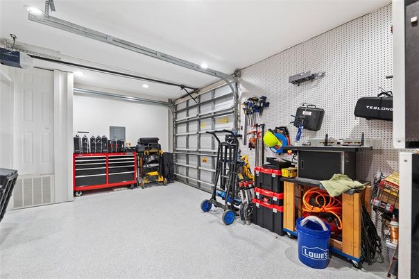 Fitness Equipment, Interior, Recessed Lighting