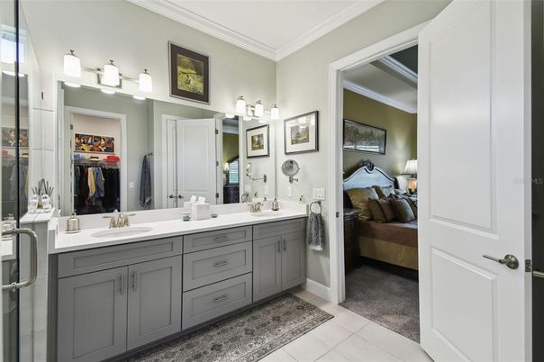 Bathroom, Bedroom, Dual Sink Vanities, Interior