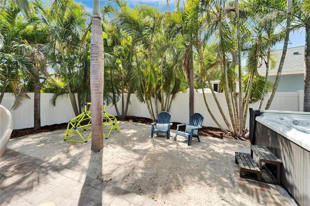 Backyard, Exterior, Hot Tub