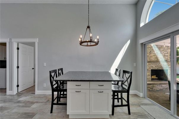 Chandelier, Dining room, Interior, Pendant Lights