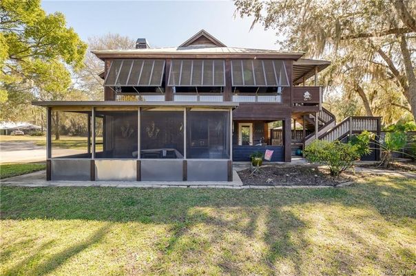 Backyard, Exterior, Facade, Log Home