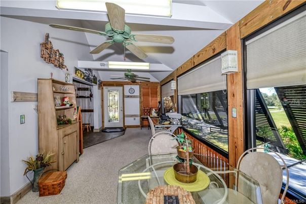 Dining room, Interior