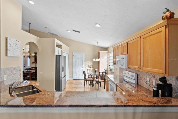 Dining room, Interior, Kitchen, Pendant Lights, Recessed Lighting