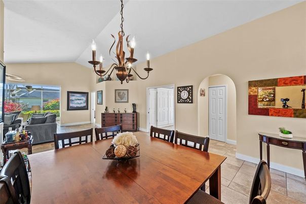 Chandelier, Dining room, Interior, Living room