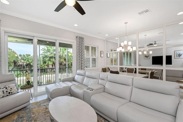 Dining room, Interior, Living room, Pendant Lights, Recessed Lighting