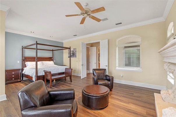 Bedroom, Interior, Recessed Lighting, Wood Texture Flooring