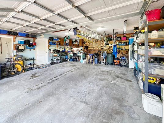 Garage, Interior