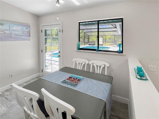 Dining room, Interior