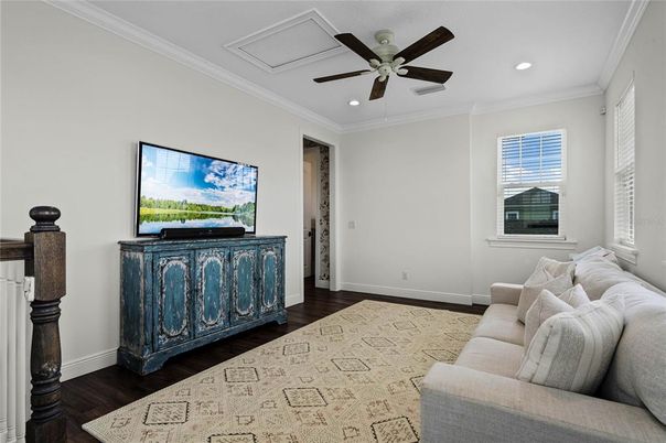Interior, Living room, Recessed Lighting, Wood Texture Flooring