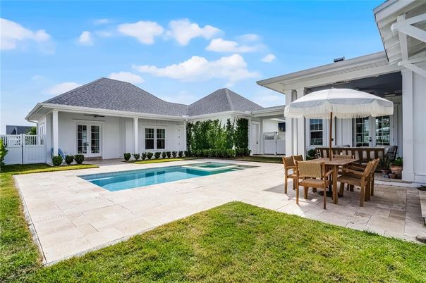 Exterior, Pool
