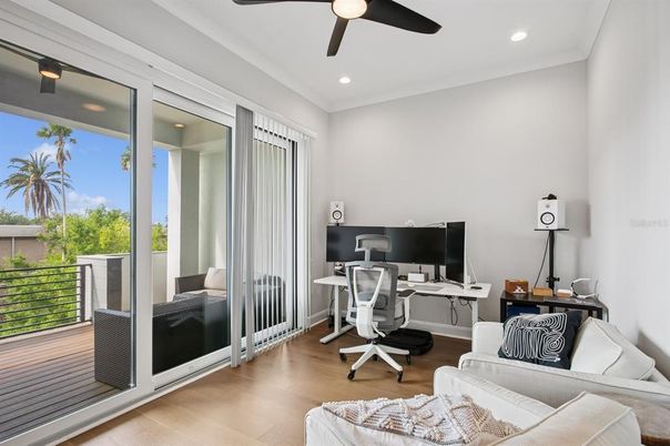 Home Office, Interior, Recessed Lighting, Wood Texture Flooring