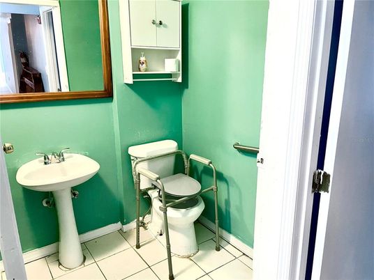 Bathroom, Interior