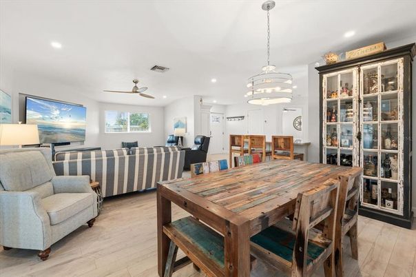Dining room, Interior, Living room, Pendant Lights, Recessed Lighting, Wood Texture Flooring