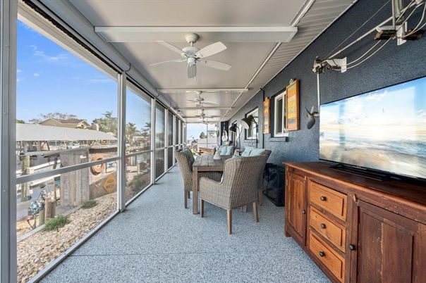 Dining room, Interior, Sun Room