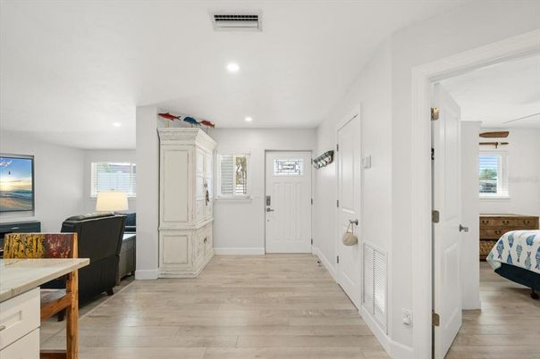 Interior, Recessed Lighting, Wood Texture Flooring