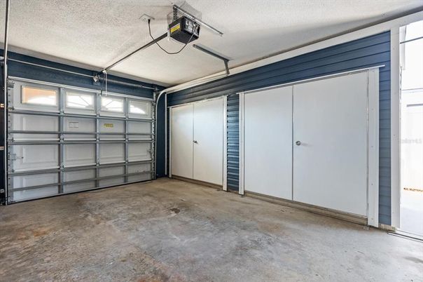 Garage, Interior