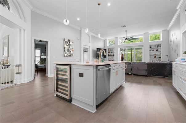 Interior, Kitchen, Living room, Pendant Lights, Recessed Lighting, Wood Texture Flooring