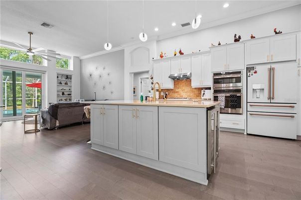 Interior, Kitchen, Living room, Pendant Lights, Recessed Lighting, Stainless Steel Appliances, Wood Texture Flooring