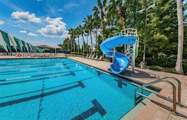Exterior, Playground, Pool