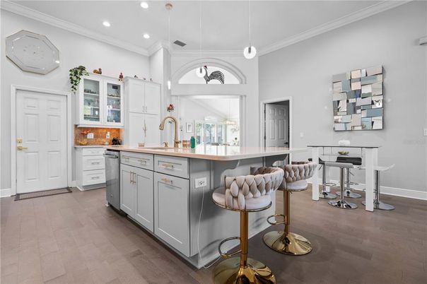 Interior, Kitchen, Pendant Lights, Recessed Lighting, Wood Texture Flooring