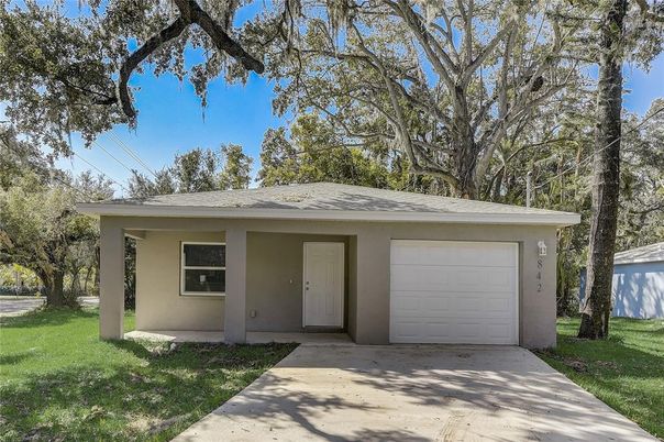 Detached Garage, Exterior