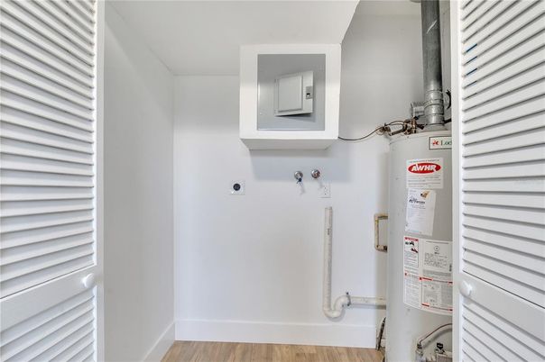 Interior, Utility Closets, Wood Texture Flooring