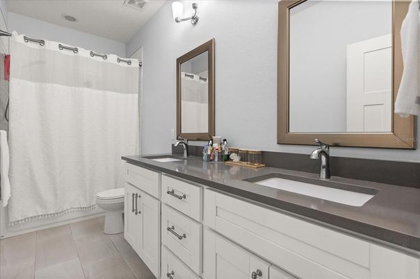 Bathroom, Dual Sink Vanities, Interior