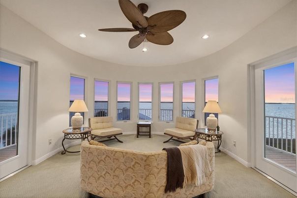 Interior, Living room, Recessed Lighting, Water