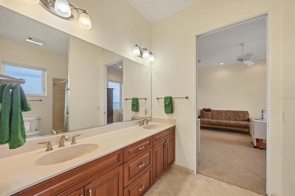 Bathroom, Dual Sink Vanities, Interior
