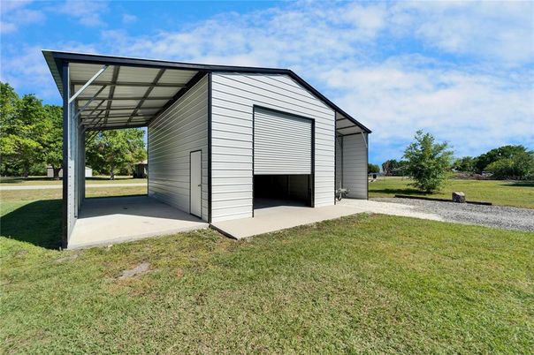 Backyard, Detached Garage, Exterior