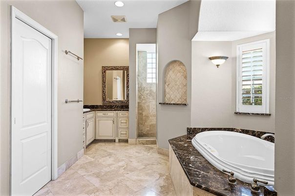 Bathroom, Interior, Recessed Lighting