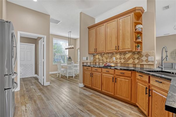 Chandelier, Dining room, Interior, Kitchen, Pendant Lights, Recessed Lighting, Wood Texture Flooring