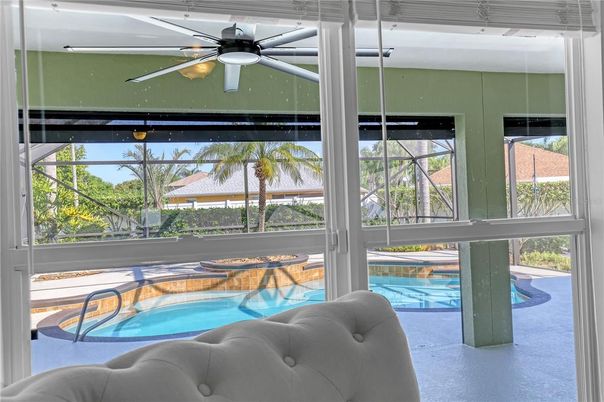 Interior, Pool, Sun Room