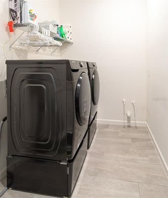 Interior, Washer, Wood Texture Flooring