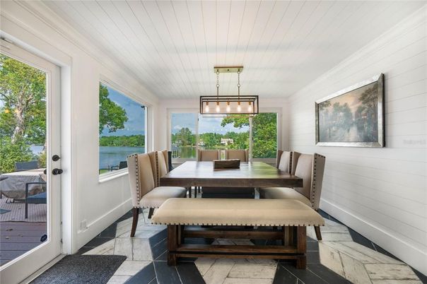 Dining room, Interior, Pendant Lights, Water