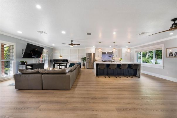 Interior, Kitchen, Living room, Pendant Lights, Piano, Recessed Lighting, Wood Texture Flooring