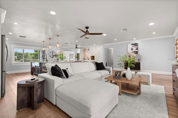 Dining room, Interior, Living room, Pendant Lights, Recessed Lighting, Wood Texture Flooring