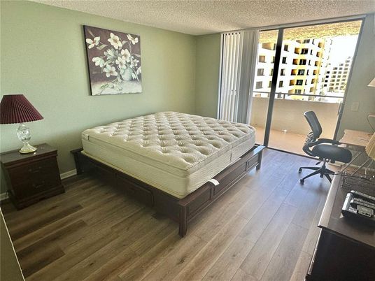 Bedroom, Home Office, Interior, Wood Texture Flooring