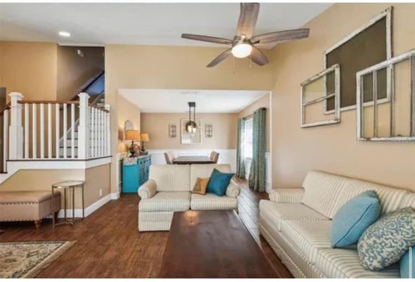 Dining room, Interior, Living room, Pendant Lights, Recessed Lighting, Wood Texture Flooring