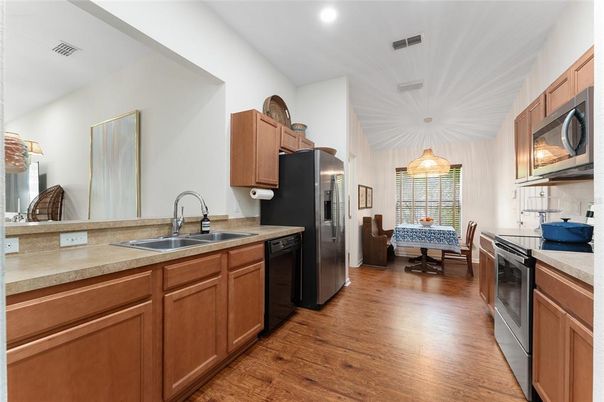 Dining room, Interior, Kitchen, Pendant Lights, Recessed Lighting, Wood Texture Flooring